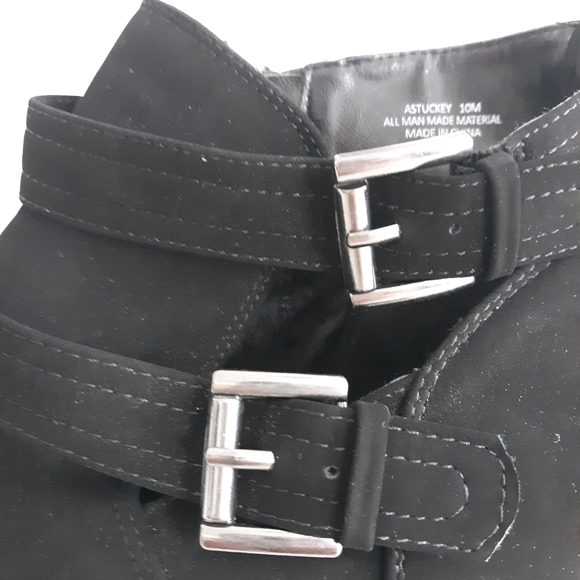 Unworn black wedge booties size 10 - Picture 6 of 13